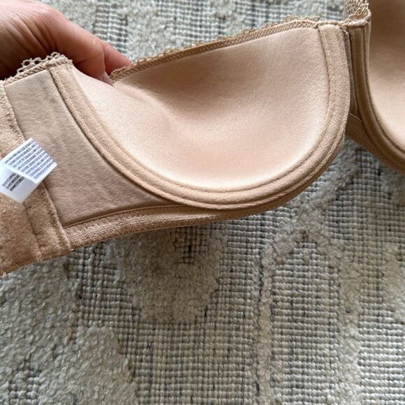 b.tempt’d by Wacoal nude strapless underwire lace bra size 32D - Picture 12 of 15